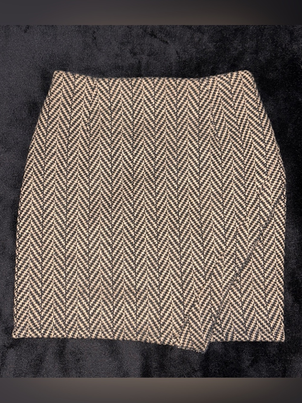 Private Gallery Classic Black and Tan Herringbone Mini Skirt